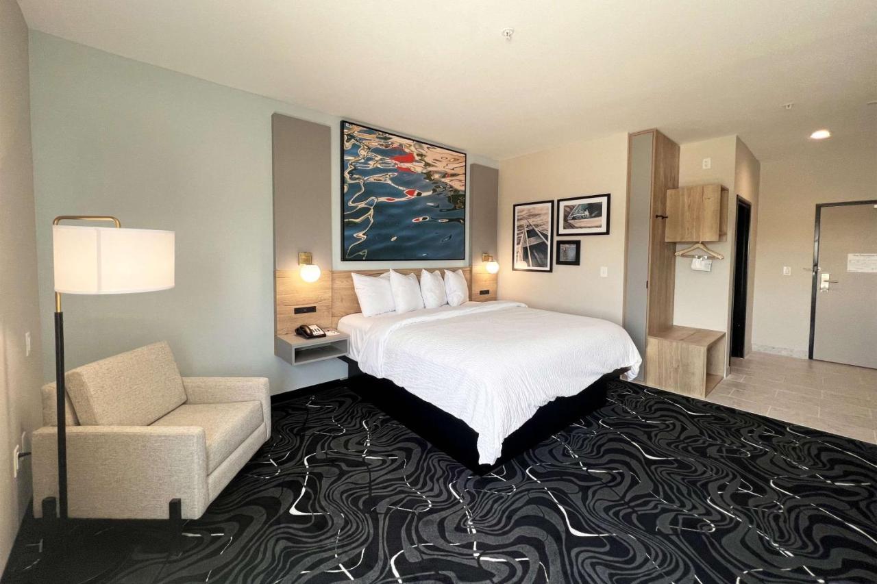 Hotel The Elm, A Ramada By Wyndham Little Elm Exterior foto